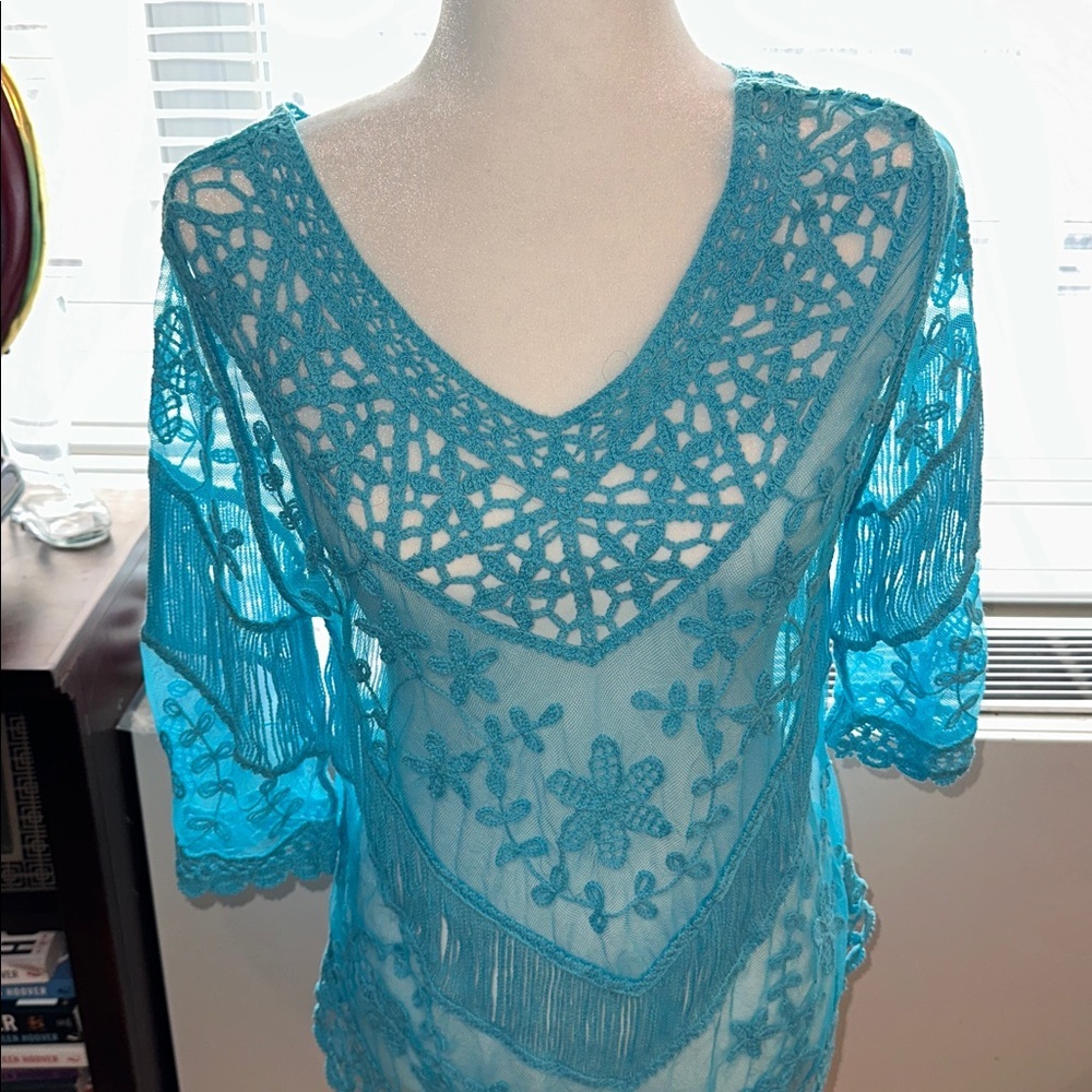 Ethyl turquoise lace cover up top - Picture 2 of 4